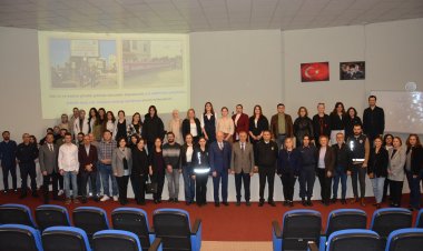 CELAL BAYAR ÜNİVERSİTESİ SALİHLİ İKTİSADİ VE İDARİ BİLİMLER FAKÜLTESİNDE KONFERANS
