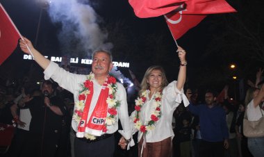 SALİHLİ BELEDİYESİ BAŞKANI SEÇİLEN MAZLUM NURLU REKOR OYLA RAKİBİ KAYDA'YA 26.821 OY FARK ATTI